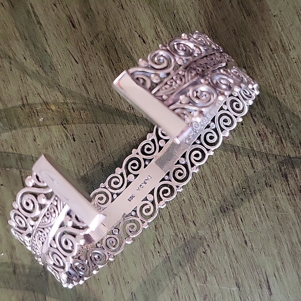 Handcrafted Bangle - Picture 4 of 4